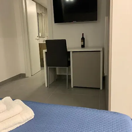 3 Rooms Chiaia Naples Exterior photo